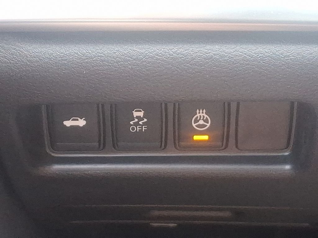 Used 2017 Blue Nissan SR image 23