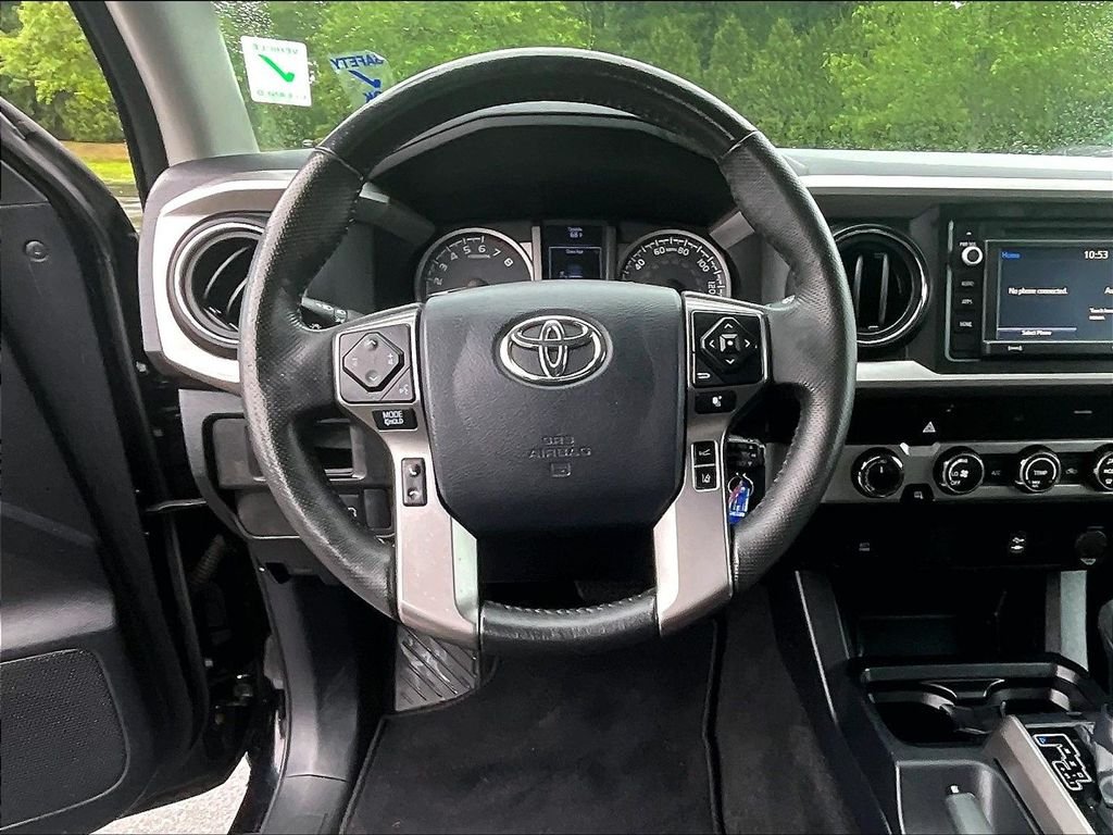 Used 2019 Black Toyota SR5 image 17