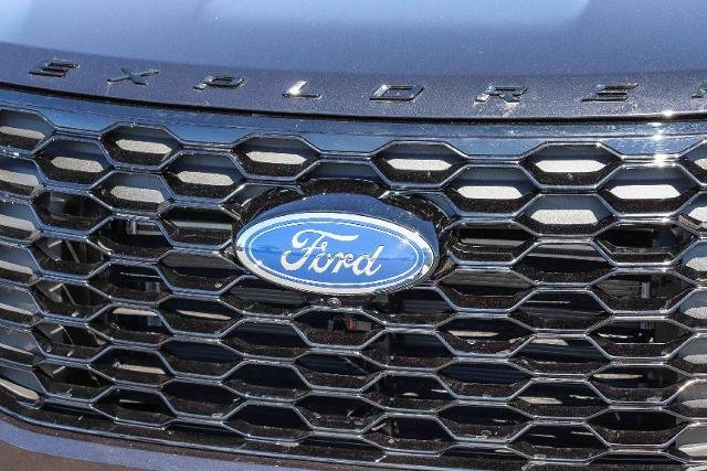 New 2026 Agate Black Metallic Ford ST-Line image 12