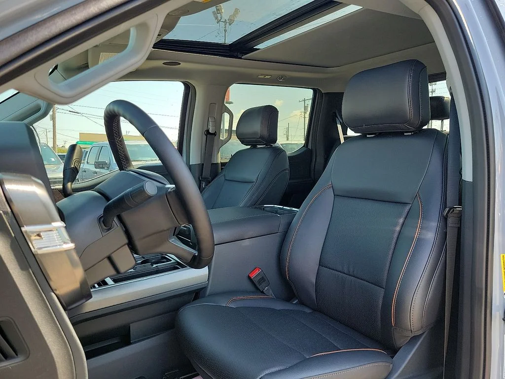 New 2026 Glacier Gray Metallic Tri-Coat Ford F-250® Lariat® image 11