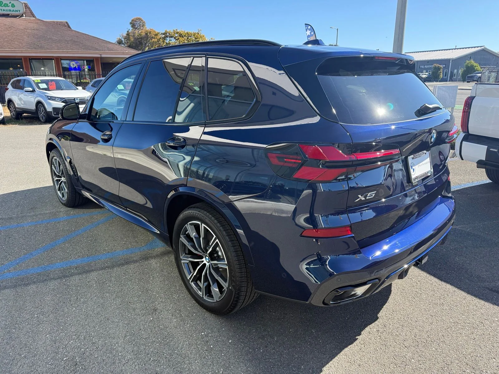 New 2026 Tanzanite Blue II Metallic BMW xDrive40i image 6