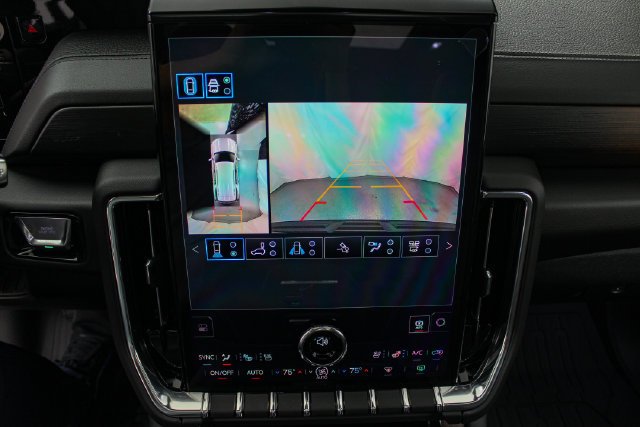 2027 GMC Yukon Denali - Photo 30