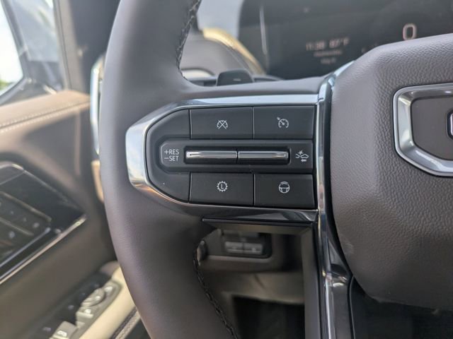 New 2026 Sterling Metallic GMC Elevation image 31