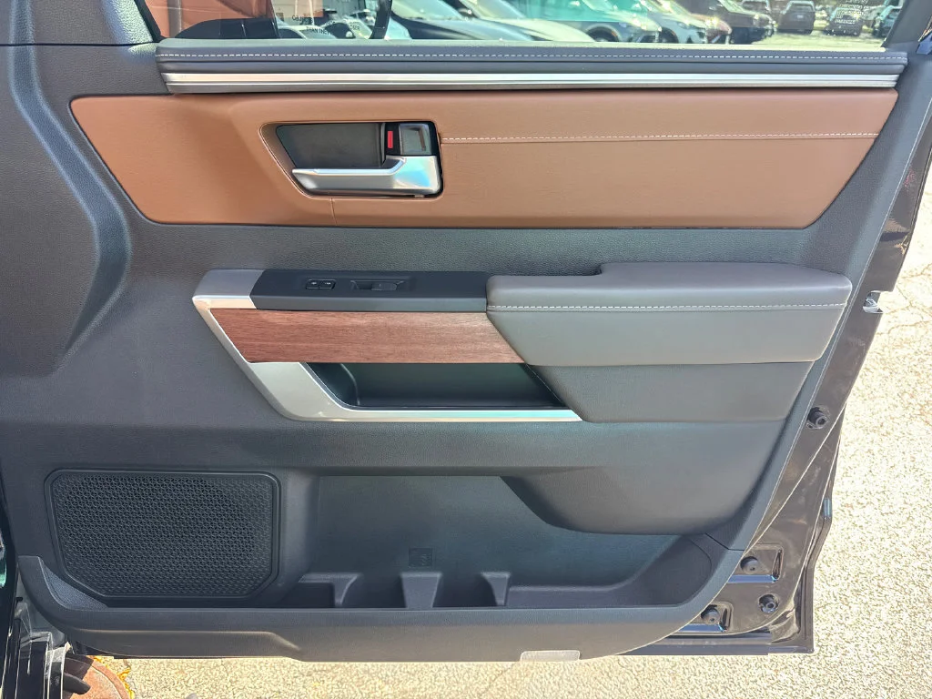 2025 Toyota Tundra 1794 Edition - Photo 33