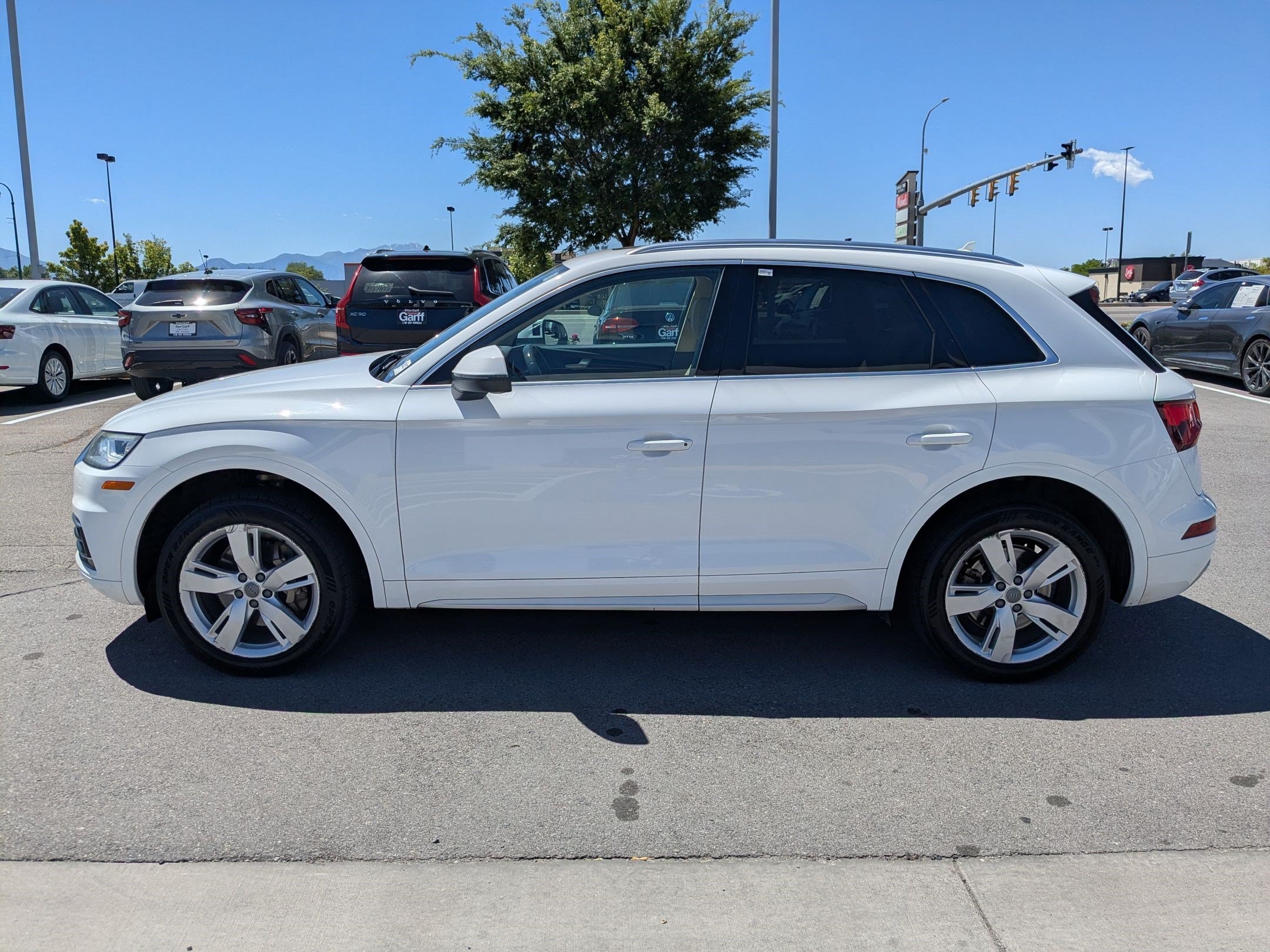 Used 2019 Ibis White Audi Premium Plus image 6
