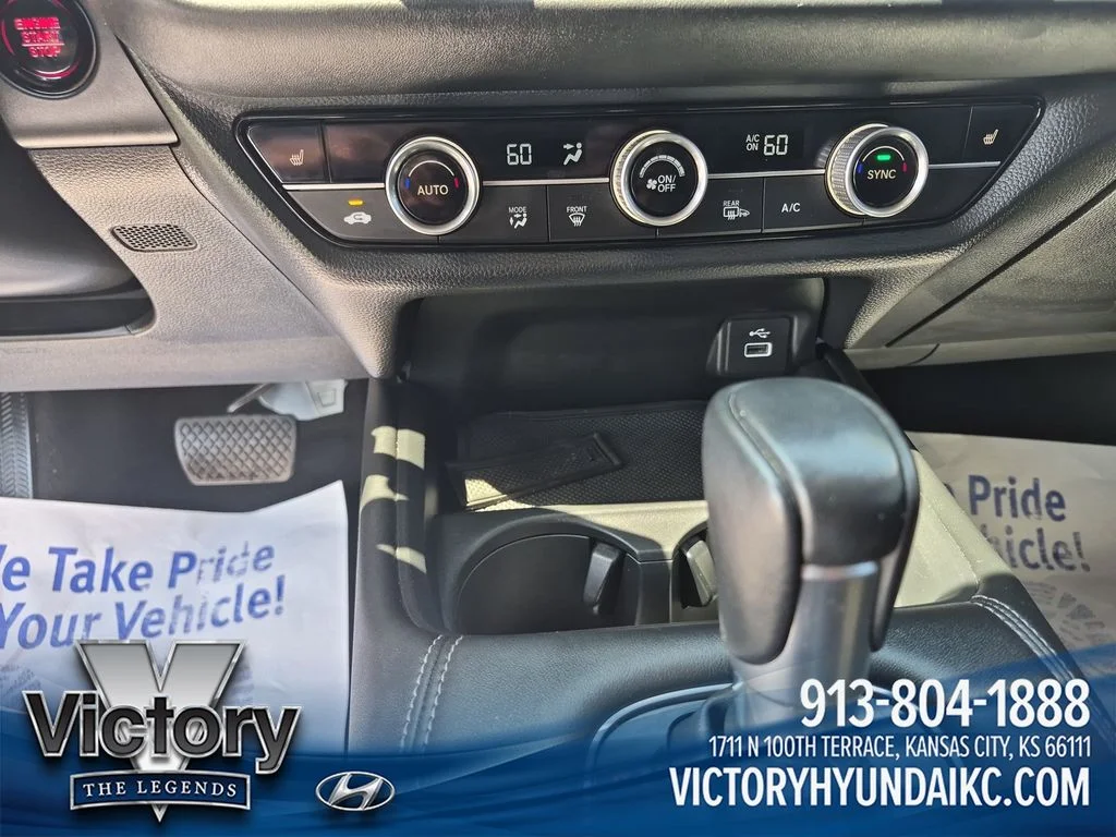 Used 2024  Honda EX-L image 18