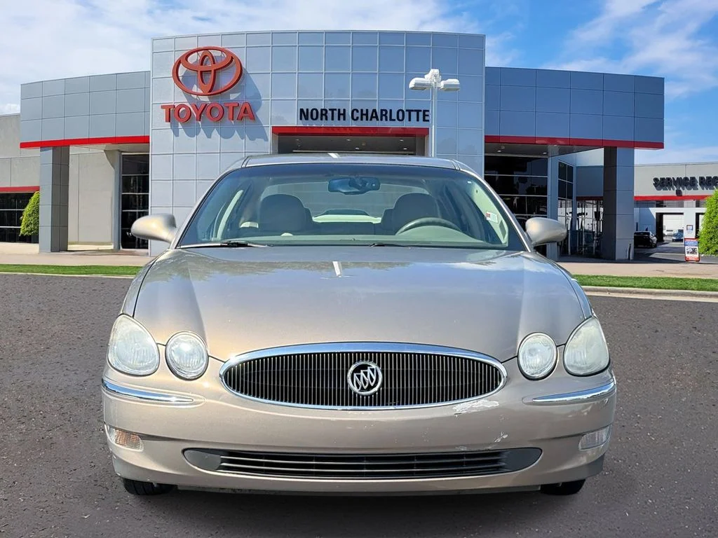 Used 2007 Buick LaCrosse CXL with VIN 2G4WD582771213118 for sale in Huntersville, NC