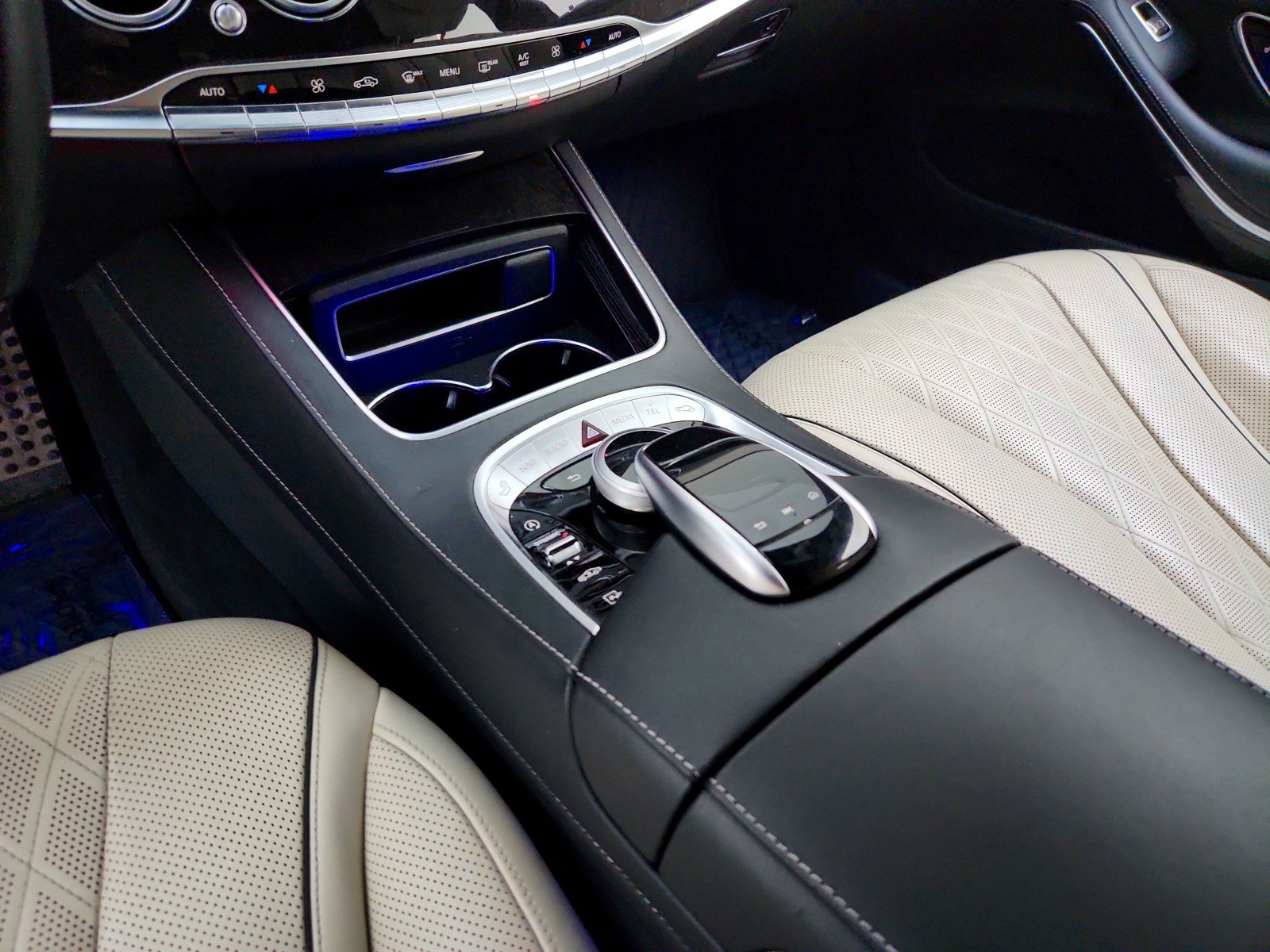 Used 2018 designo Diamond White Mercedes-Benz S 560 image 22