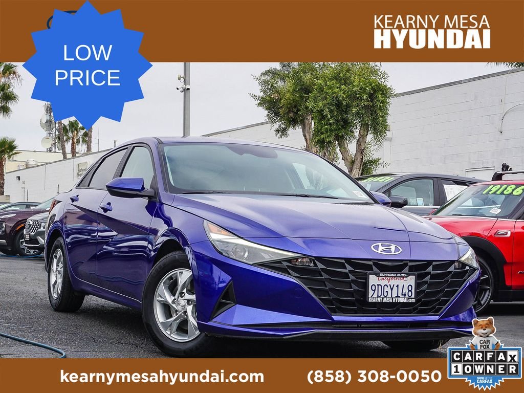 Used 2023 Blue Hyundai SE image 1