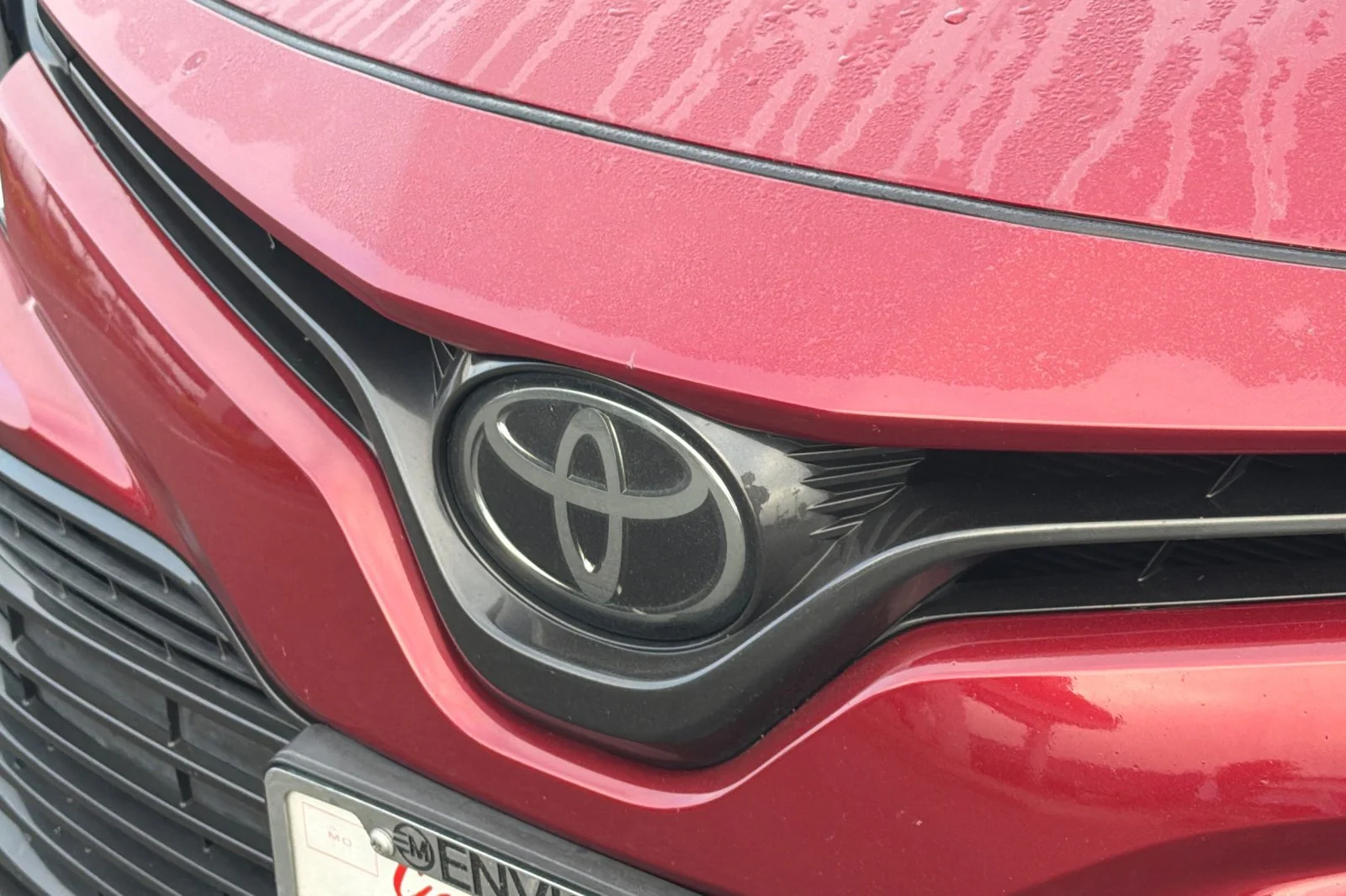 Used 2020 Red Toyota LE image 38