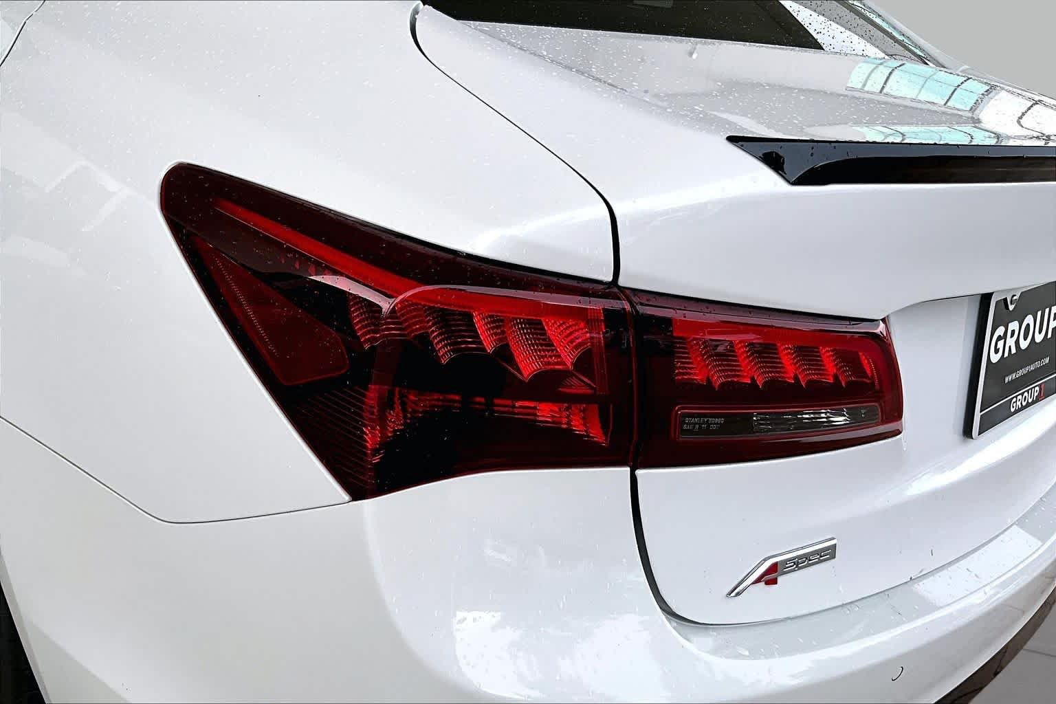 Used 2020 Platinum White Pearl Acura w/Technology/A-Spec Pkg image 27