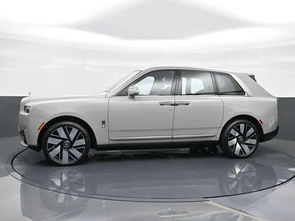New 2027 Gray Rolls-Royce  image 3