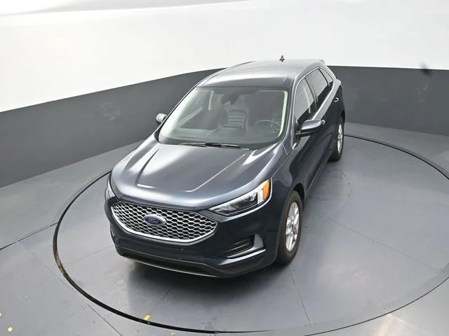 Used 2024 Blue Ford SEL image 24