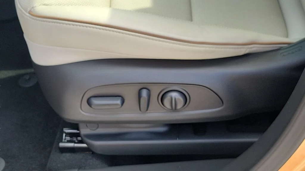 New 2026 Copper Ice Metallic Buick Avenir image 16