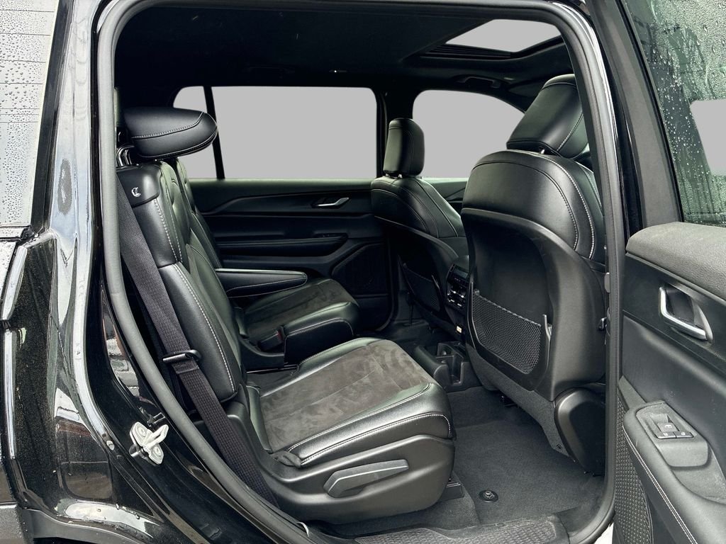 Used 2024 Black Jeep Altitude X image 10