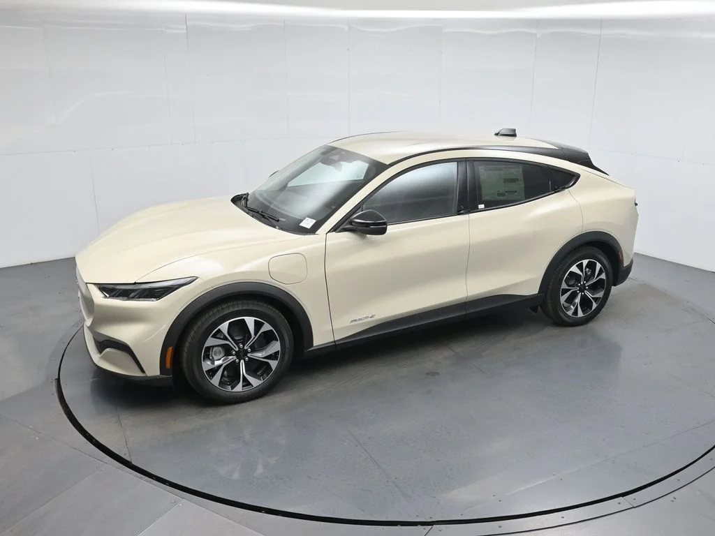 New 2026 Desert Sand Ford Select image 41