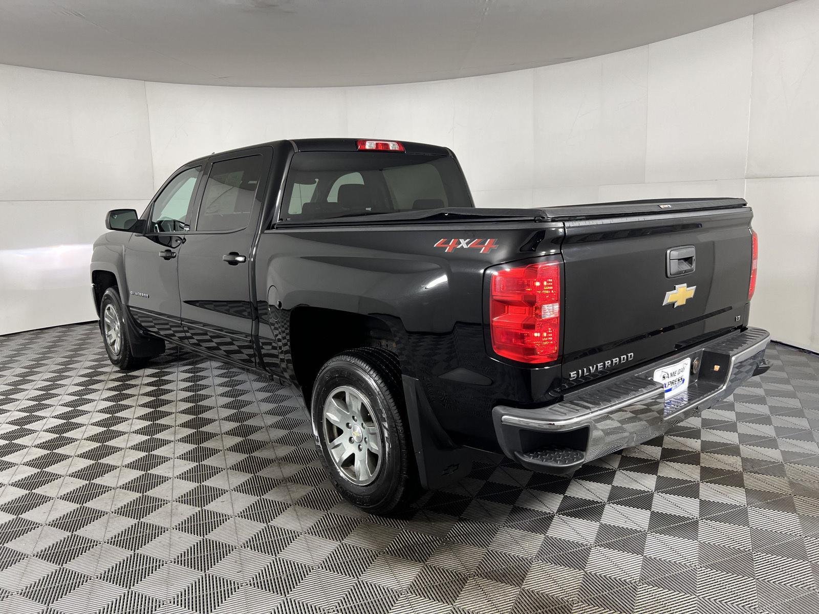 Used 2018 Black Chevrolet LT image 2