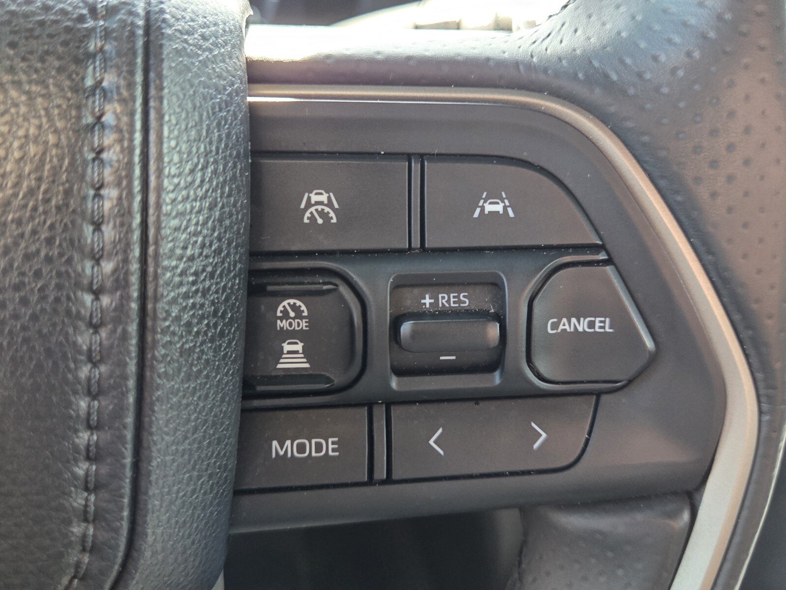 Used 2025 Wind Chill Pearl Toyota TRD Sport Premium image 23