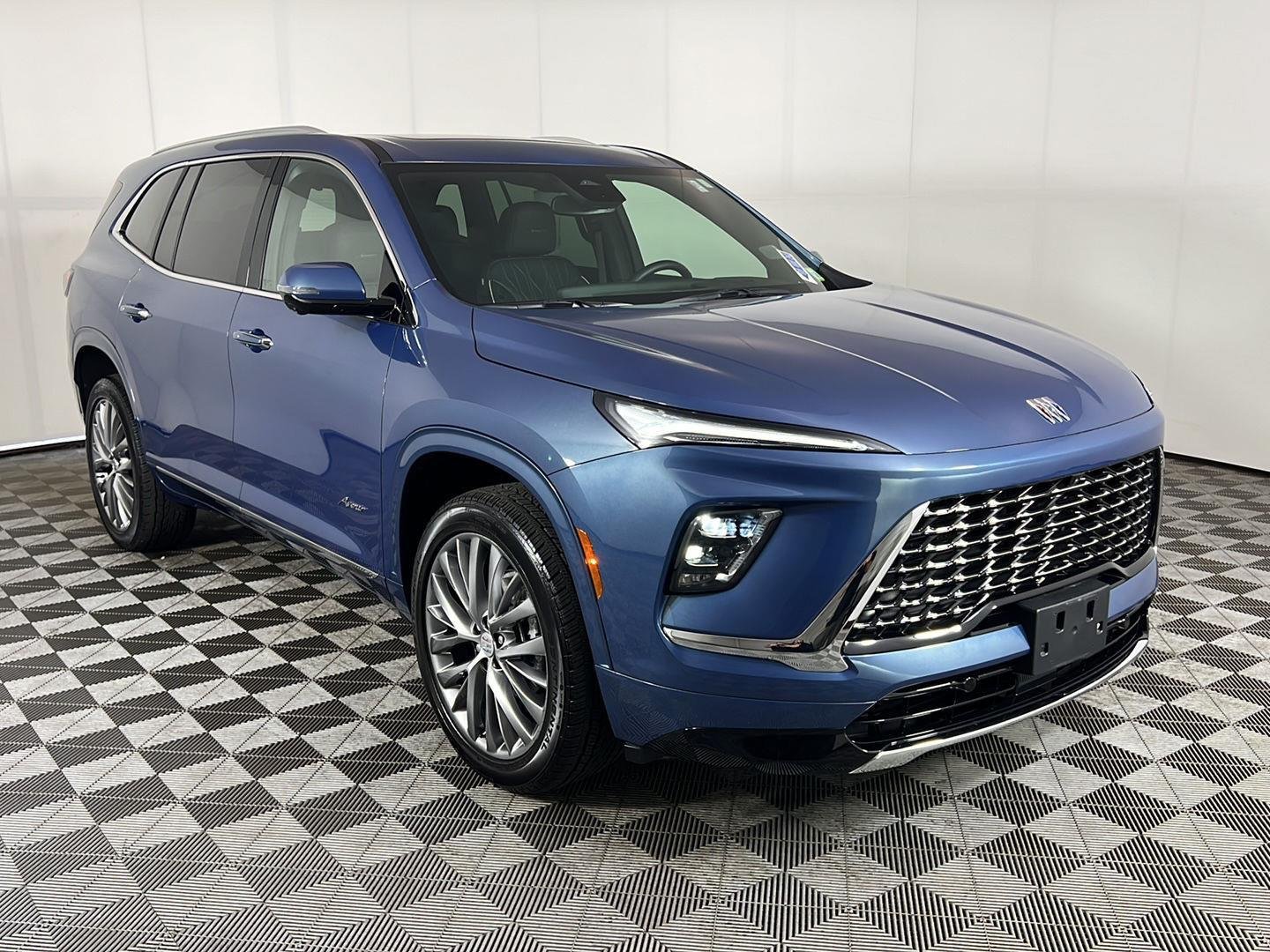 Used 2025 Ocean Blue Metallic Buick Avenir image 21
