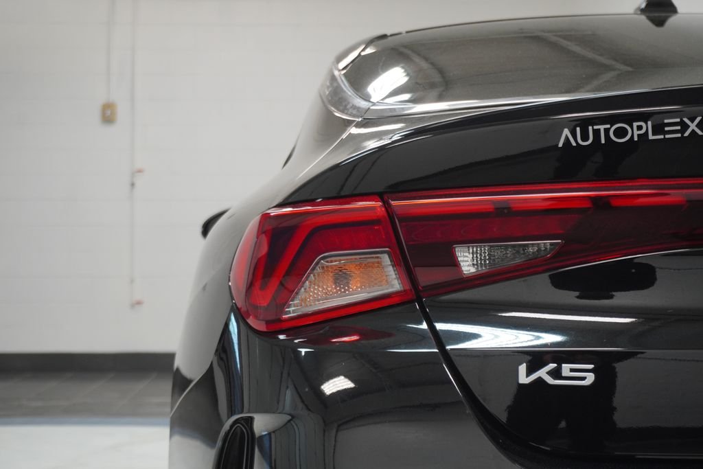 Used 2023 Black Kia GT-Line image 39
