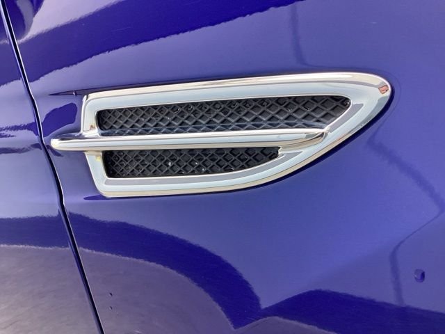 Used 2016 Blue Ford Titanium image 9