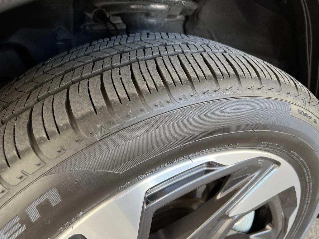 Certified Used 2025 Silver Subaru Limited image 29