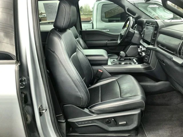 Used 2025 Silver Ford Lariat image 25