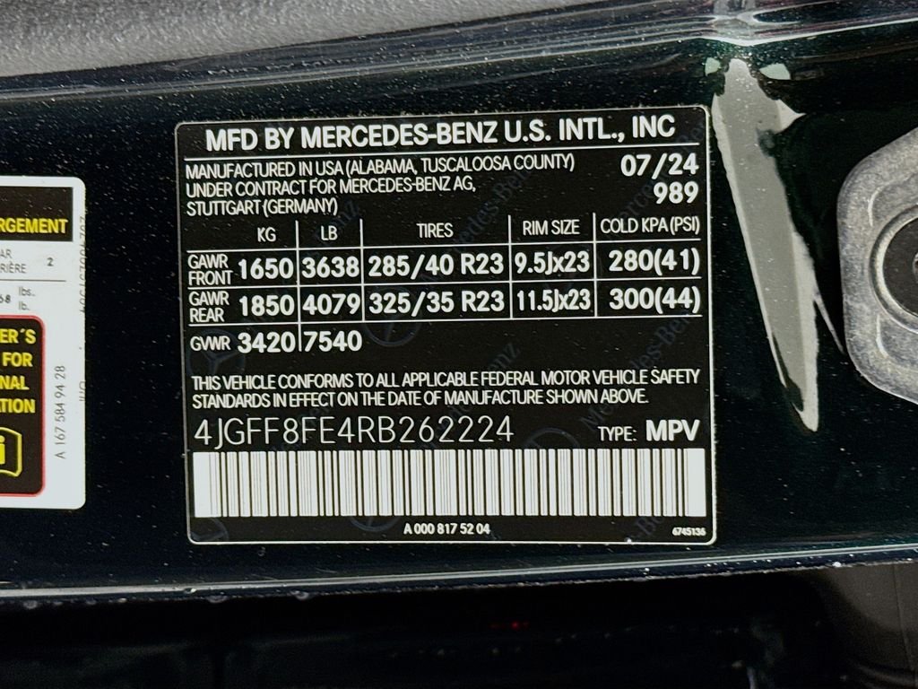 Used 2024 Green Mercedes-Benz GLS 580 image 36