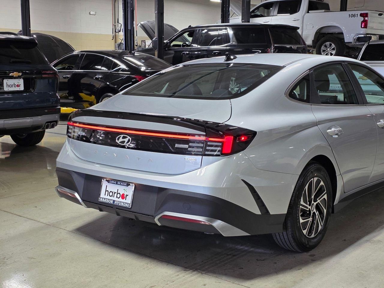 New 2026 Aero Silver Hyundai Blue image 11