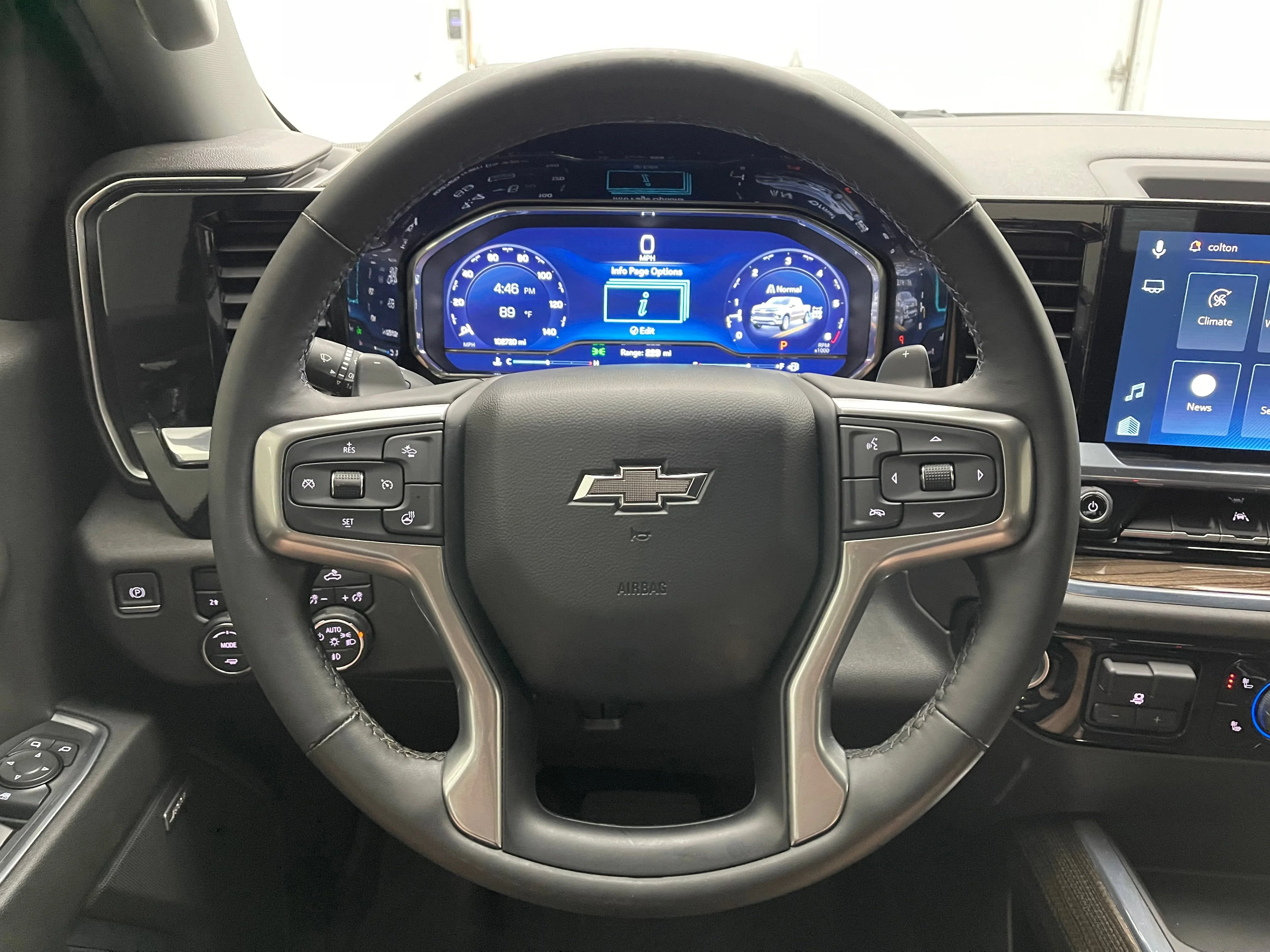 Used 2024 Summit White Chevrolet RST image 18