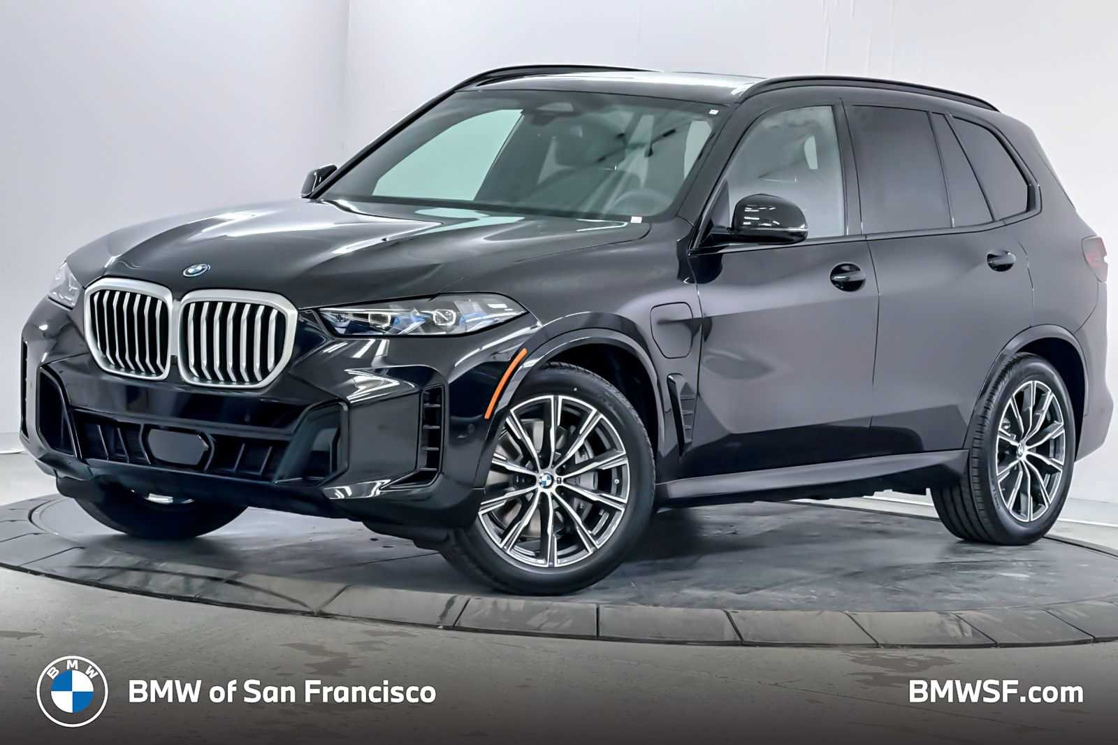 2026 BMW X5 xDrive50e's photo
