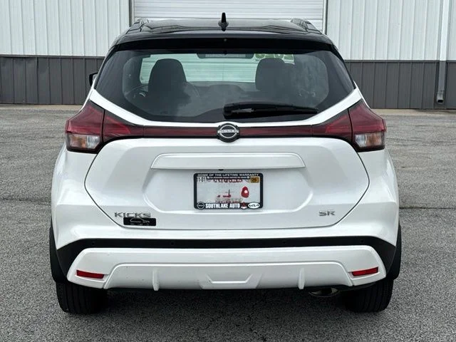 Used 2023 White Nissan SR image 6