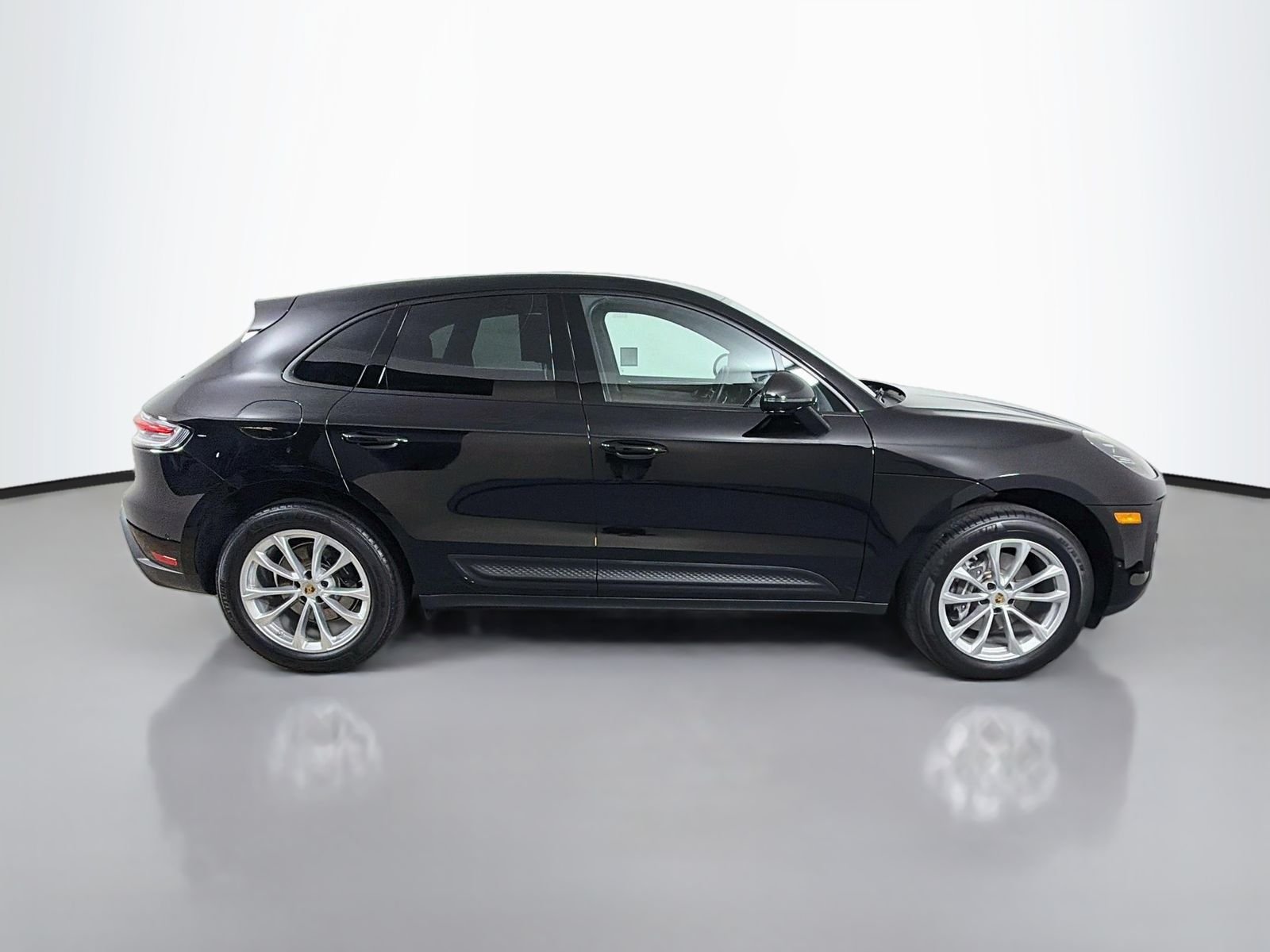 2025 Porsche Macan Base - Photo 6