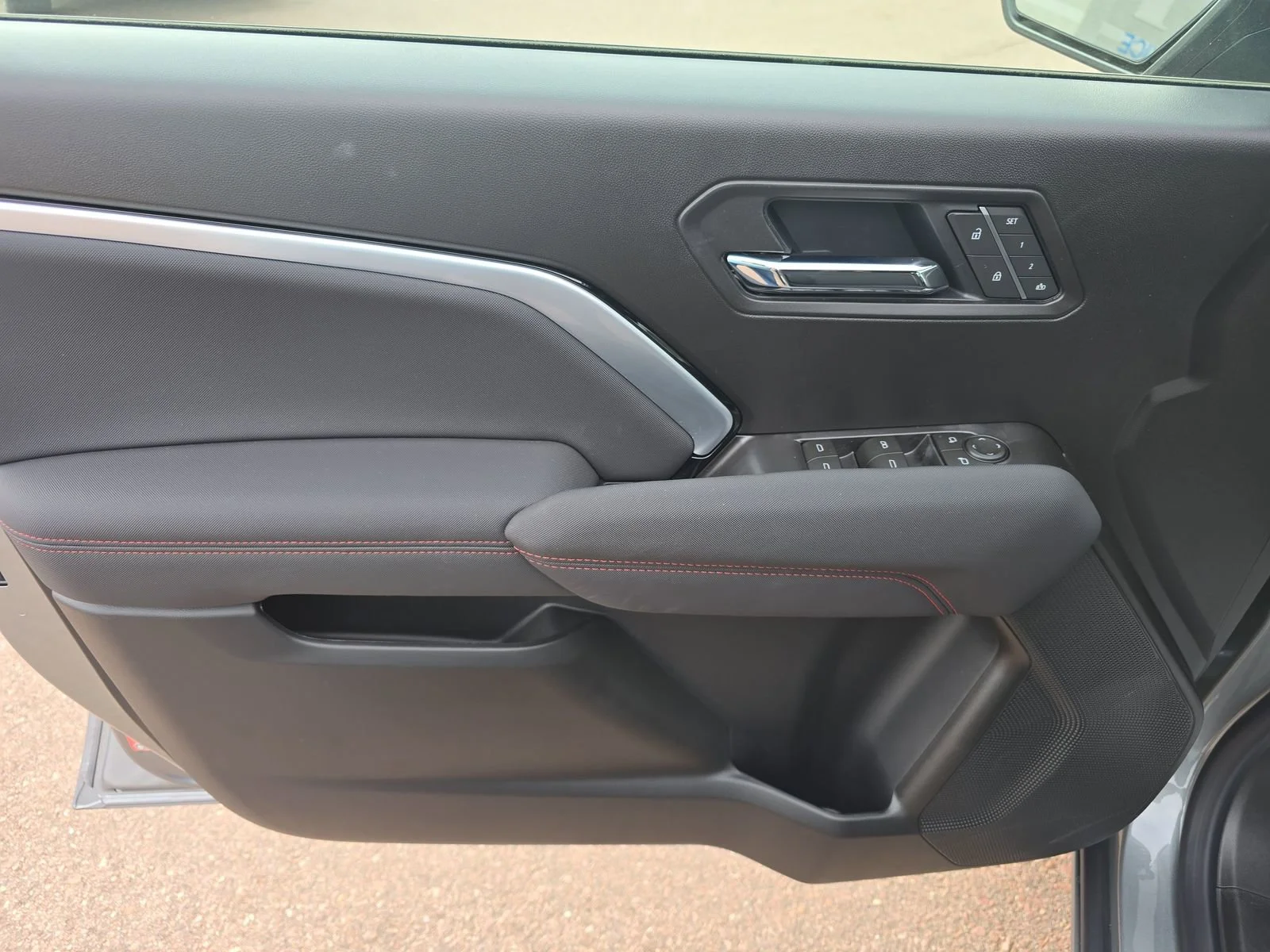 2026 Chevrolet Colorado Z71 - Photo 10