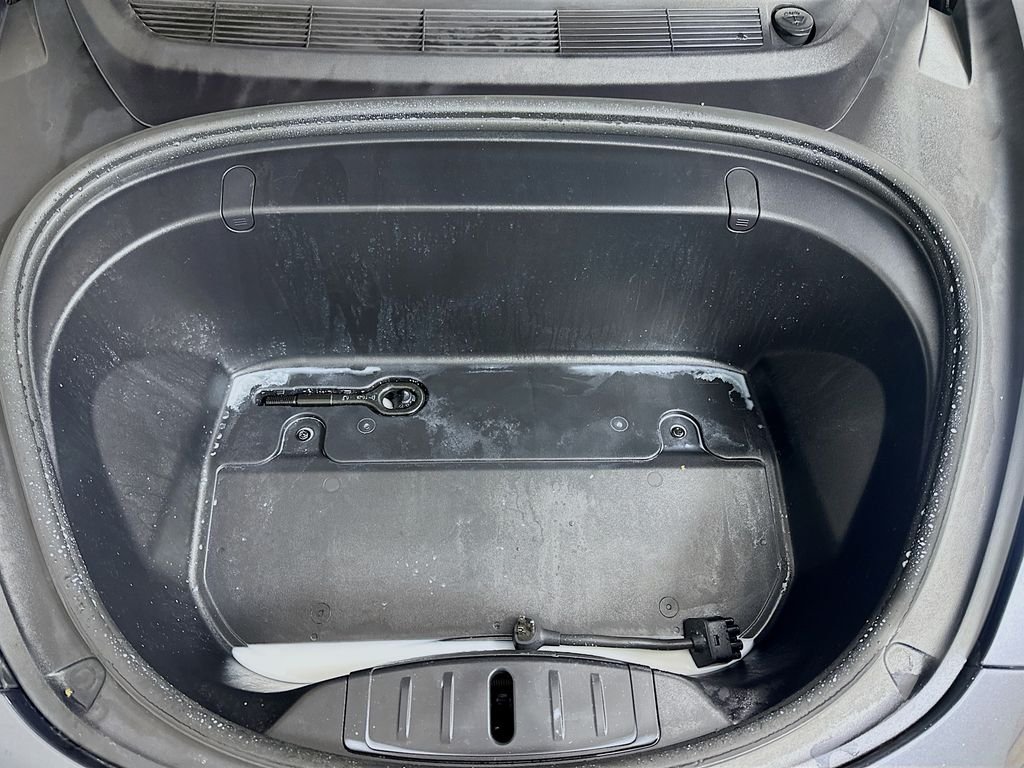 Used 2019 Silver Tesla Long Range image 30