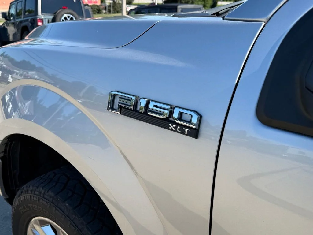 Used 2018 Silver Ford XLT image 10