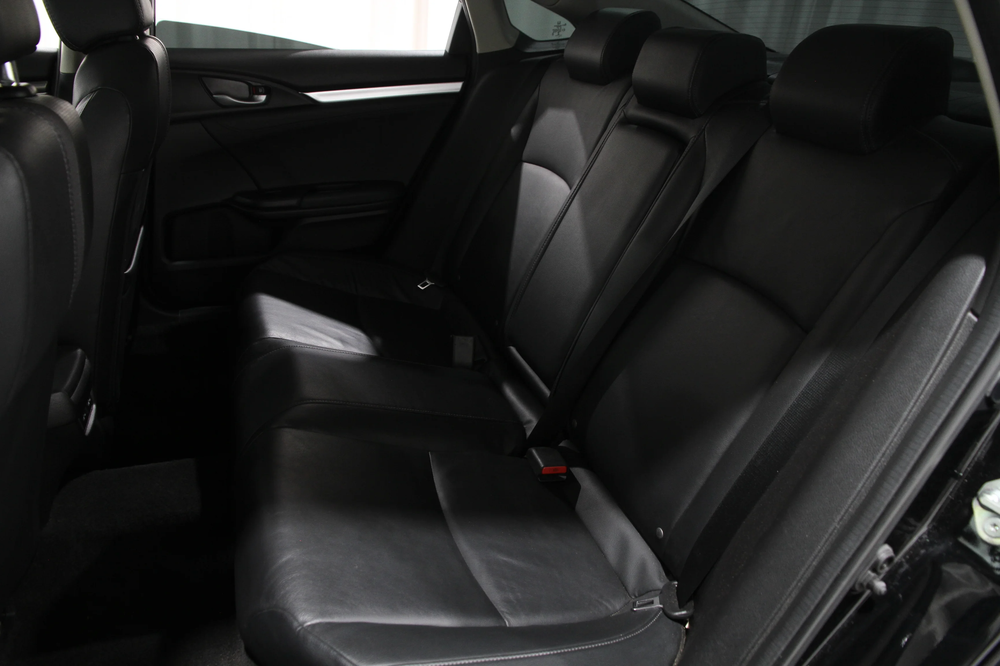 Used 2019 BLACK Honda Touring image 19