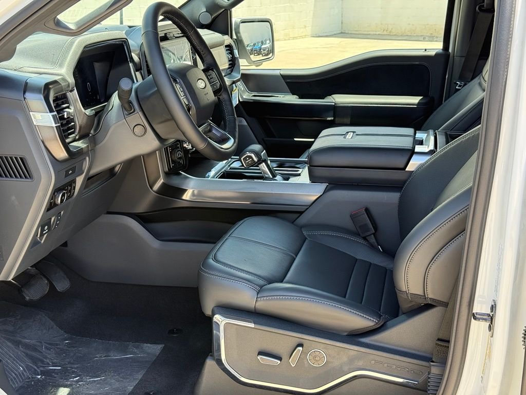 New 2026 Star White Metallic Tri-Coat Ford Platinum® image 5