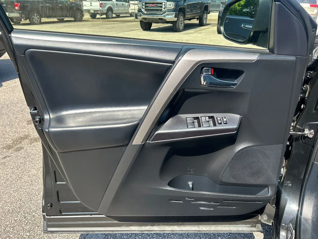 Certified Used 2018 Black Toyota XLE image 9
