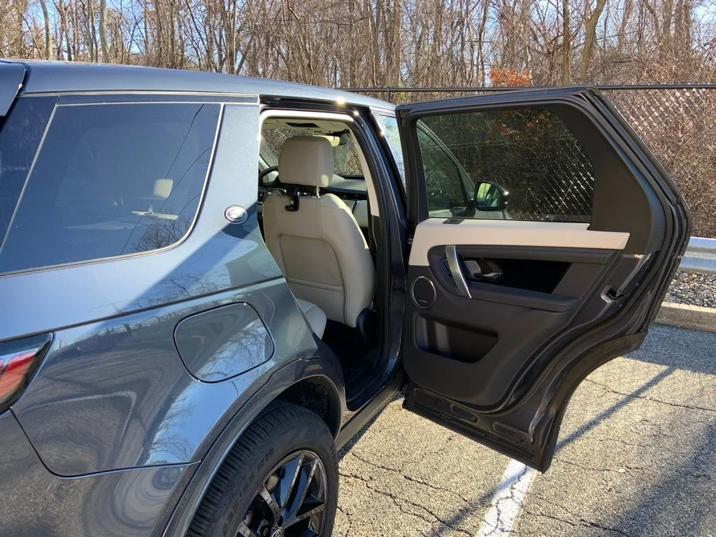 Used 2025 Blue Land Rover S image 16