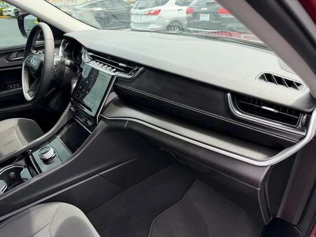 Used 2023 Red Jeep Laredo 4x2 image 19