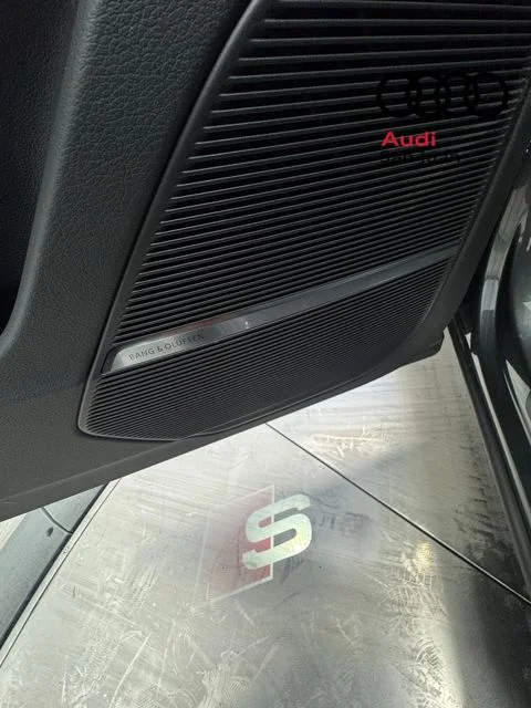 New 2026 Gray Audi 4.0T Prestige image 34