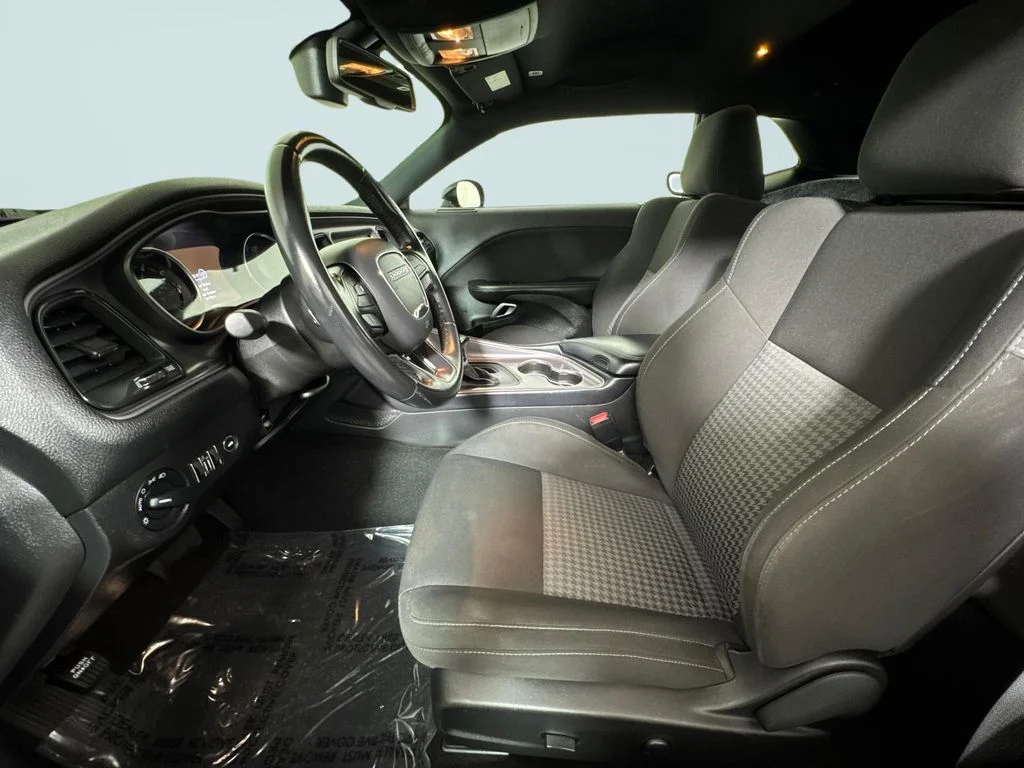 2023 Dodge Challenger GT - Photo 6