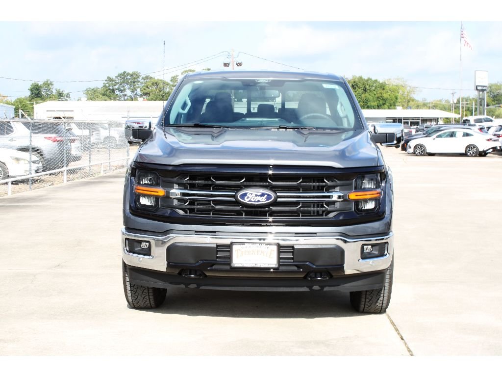 New 2026 Carbonized Gray Metallic Ford XLT image 17