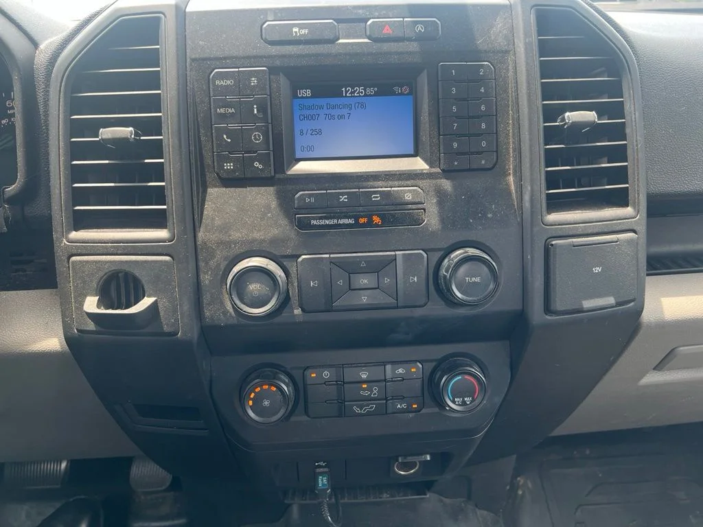 Used 2020 Blue Ford XL image 11