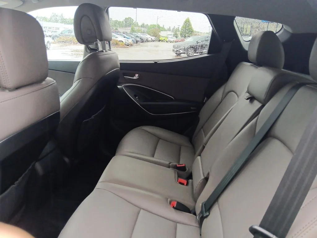 Used 2018 Pearl White Hyundai 2.4 Base image 28