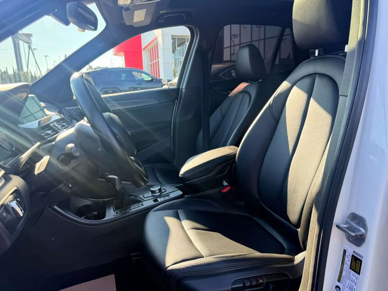 Used 2019  BMW xDrive28i Dilawri Certified   Local BC   Clean Tit image 11