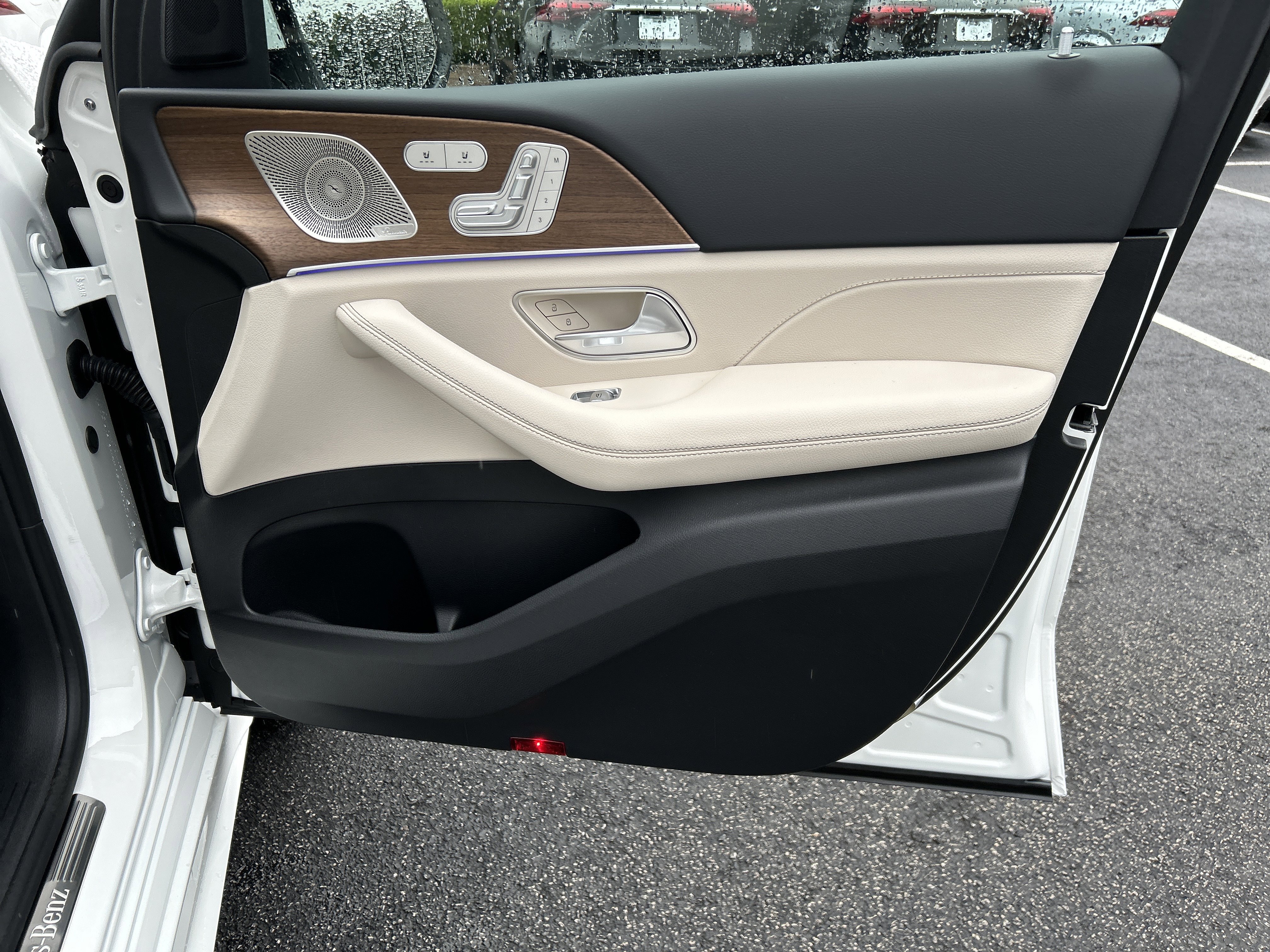 New 2026 Polar White Mercedes-Benz GLE 450 4MATIC® SUV image 41