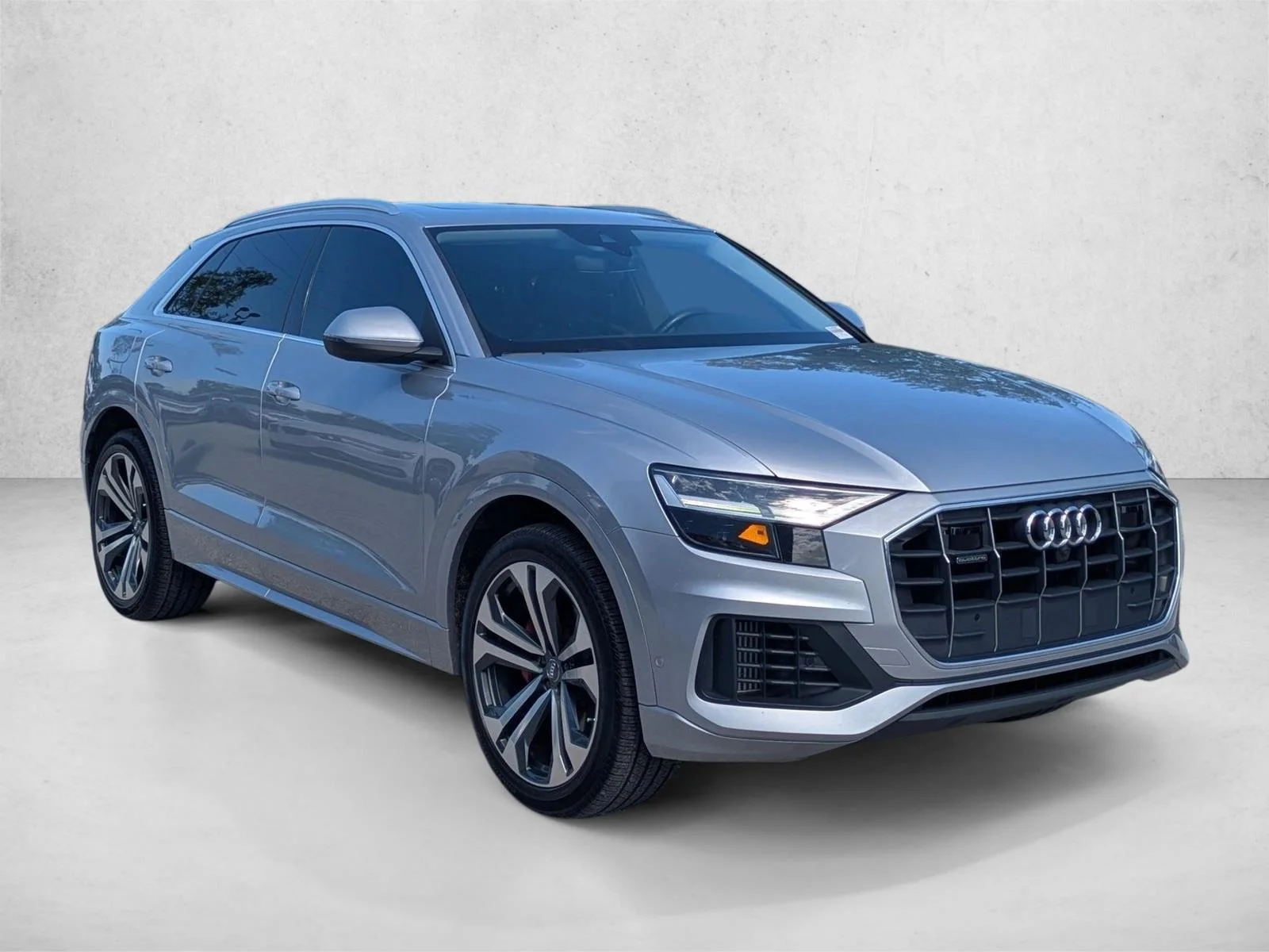 Used 2019 Silver Audi Premium Plus image 3