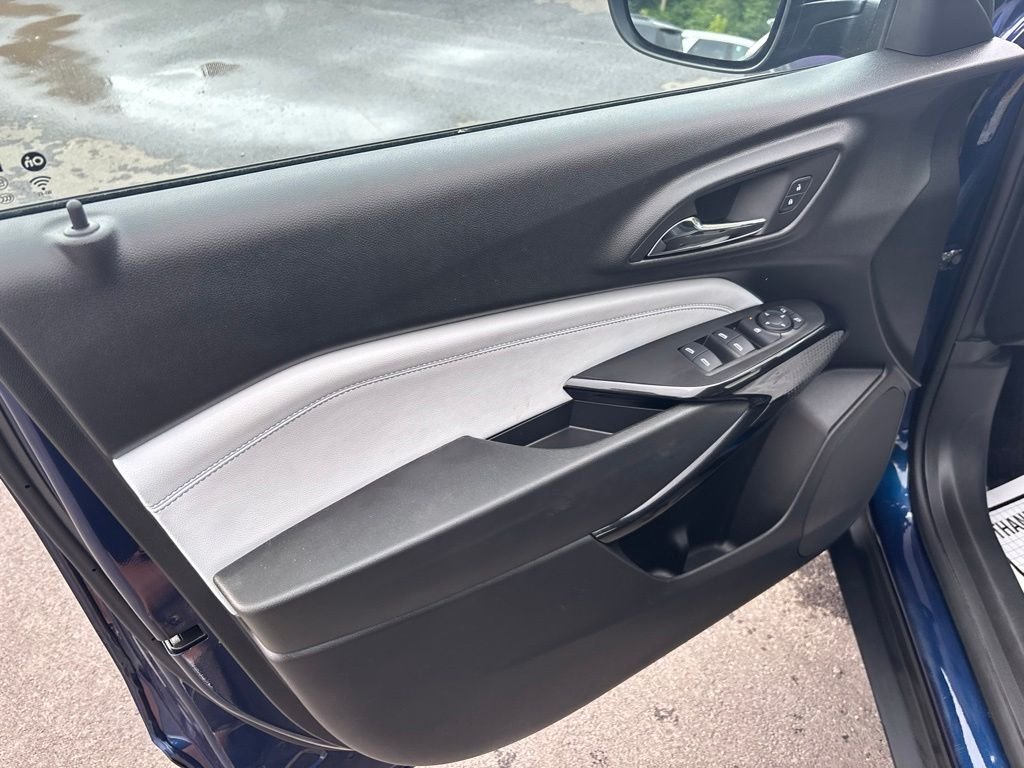 Used 2024 Blue Chevrolet LT image 18